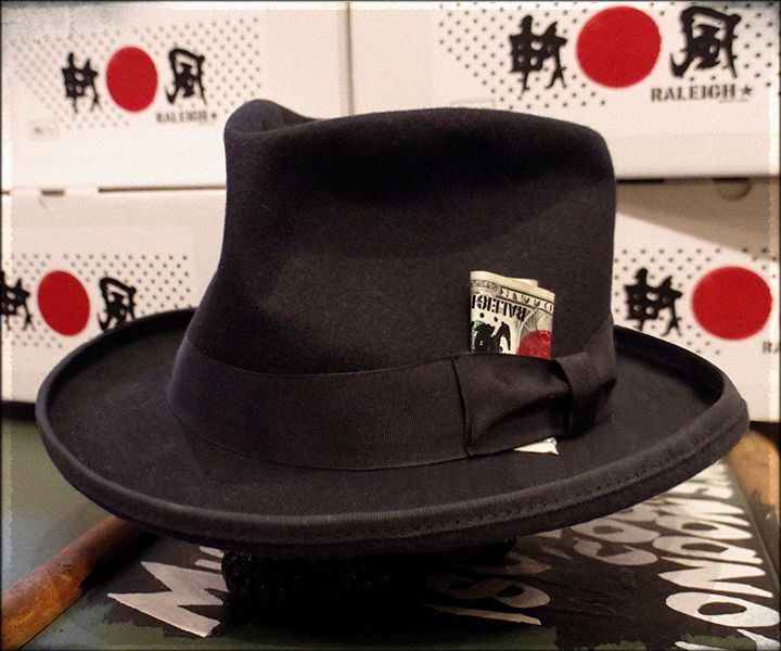 RALEIGH /RALEIGH, A BUCK ON THE “ネ申風” KAMIKAZE HAT - QUADROPHENIA